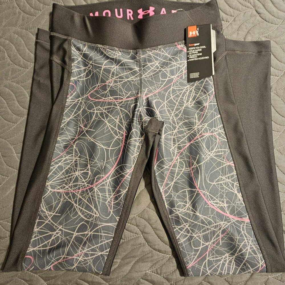 NWT Under Armour Compression Leggings - Size M